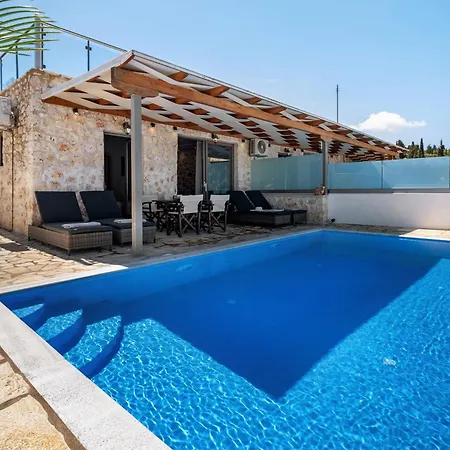 Villa Irida